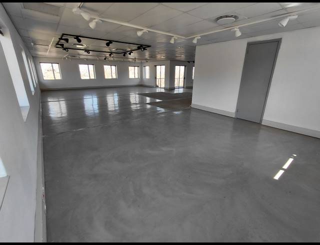 423M² OFFICE TO LET IN WOODMEAD